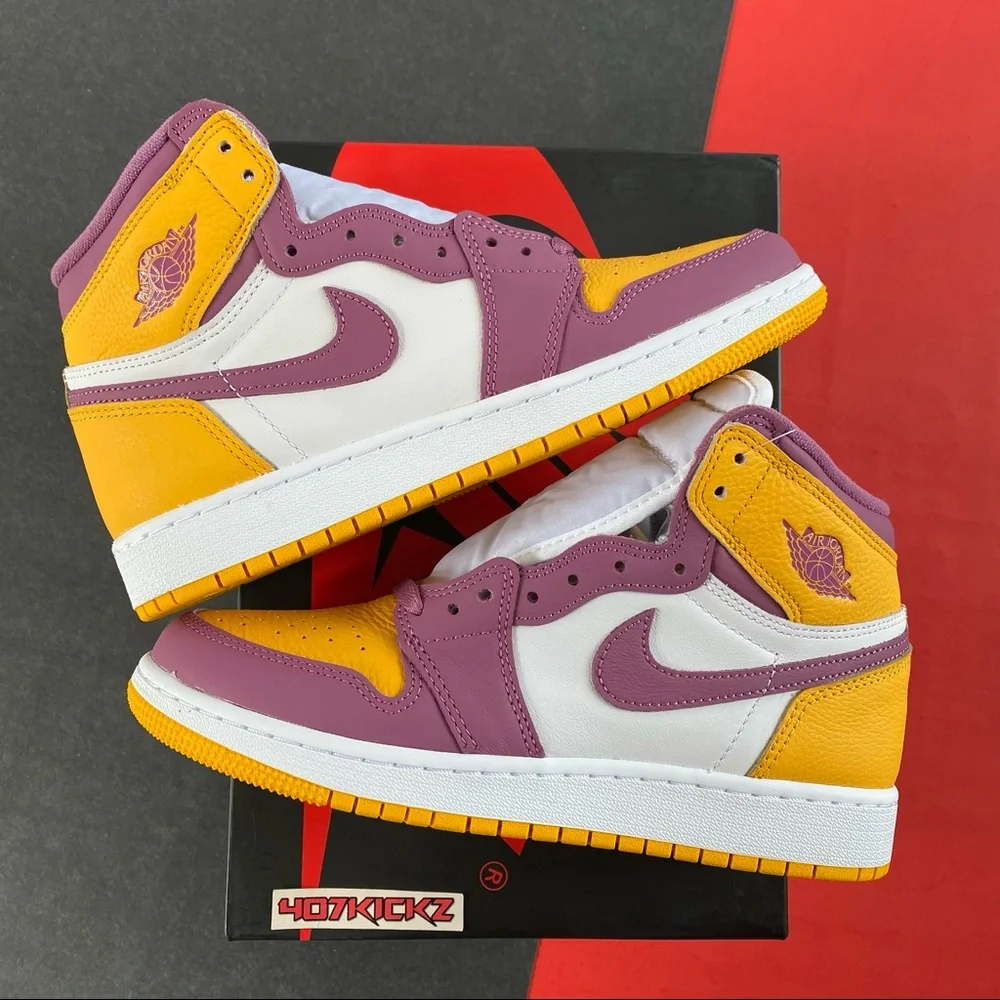 Air Jordan 1 High Brotherhood 💛💜 - Picture 8 of 14
